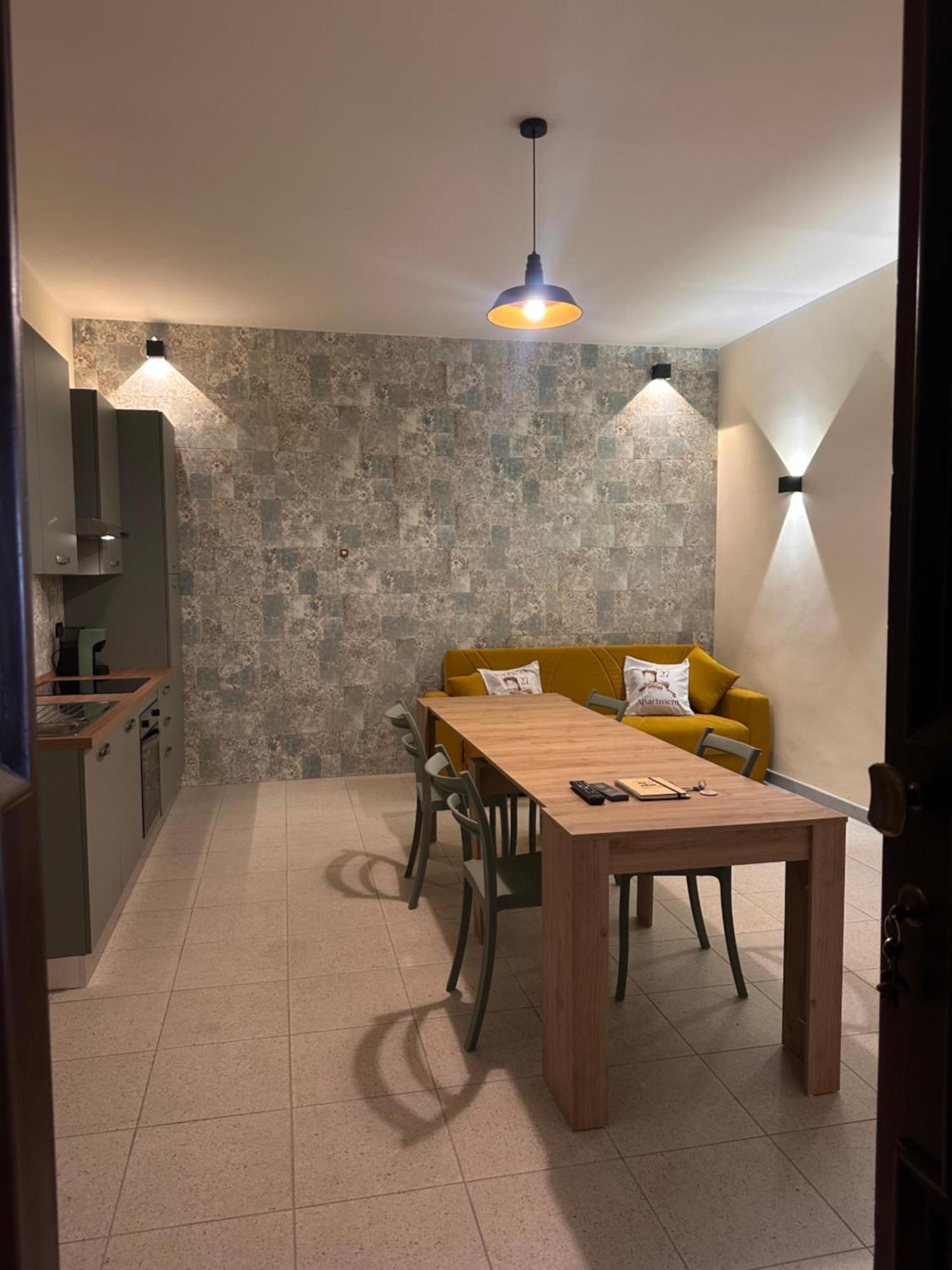 Civico 27 Apartment ฟอนดี ภายนอก รูปภาพ